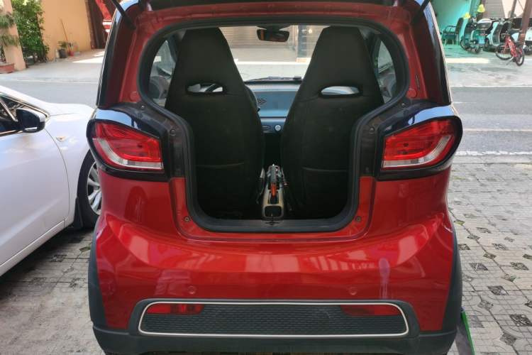 Used Baojun E100 2017 Intelligent Edition Trunk