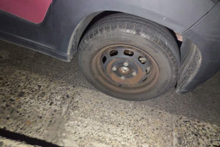 Used Baojun E100 2017 Intelligent Edition Right Front Wheel Hub