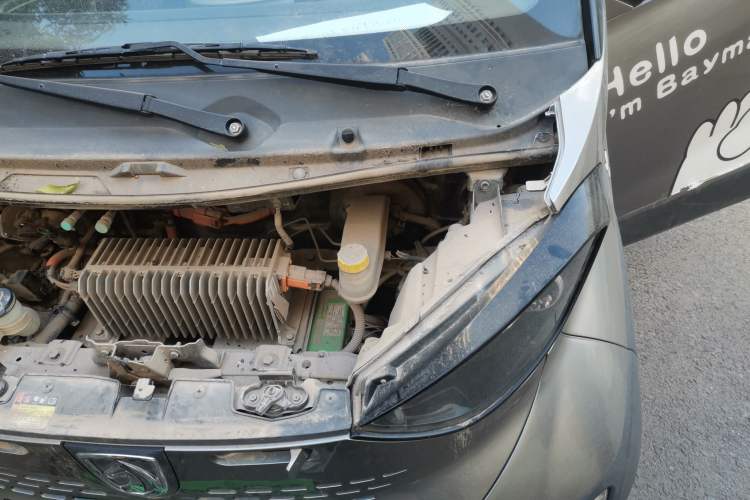 Used Baojun E100 2017 Intelligent Edition Engine Bay Left