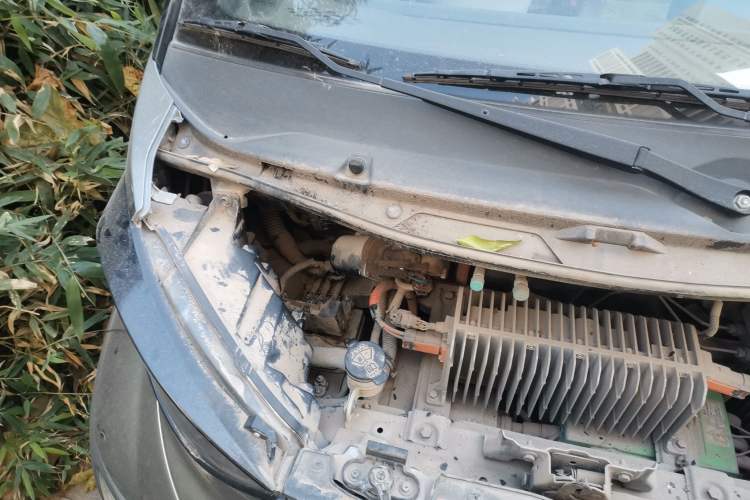 Used Baojun E100 2017 Intelligent Edition Engine Bay Right