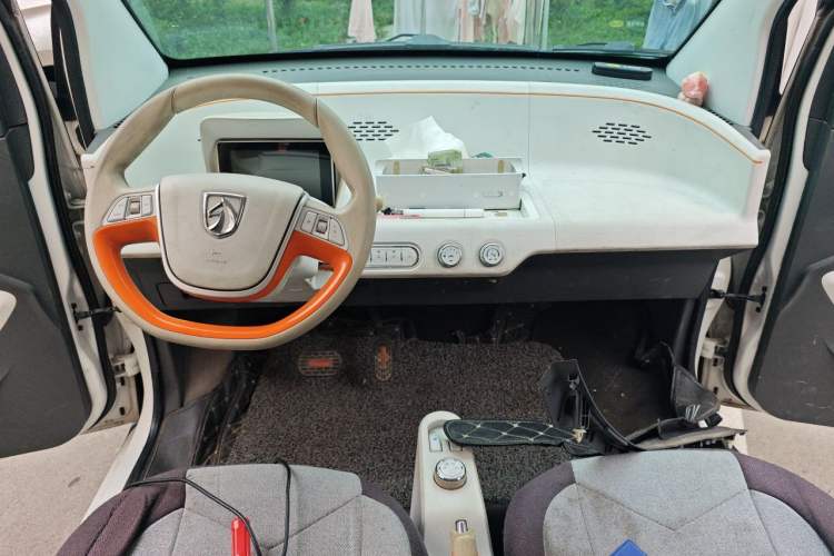 Used Baojun E100 2017 Intelligent Edition Center Console