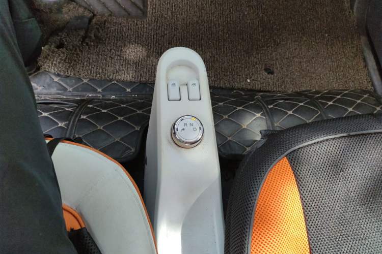 Used Baojun E100 2017 Intelligent Edition Gear Lever