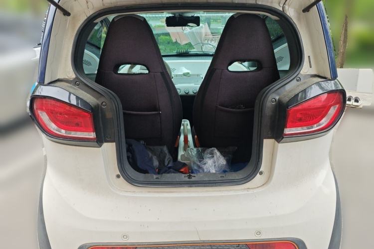 Used Baojun E100 2017 Intelligent Edition Trunk