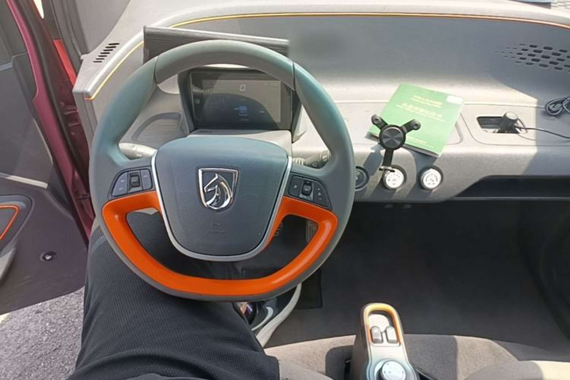 Used Baojun E100 2018 Intelligent Drive Edition Center Console