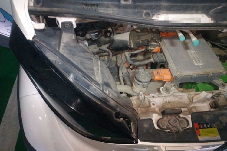 Used Baojun E100 2018 Intelligent Drive Edition Engine Bay Right