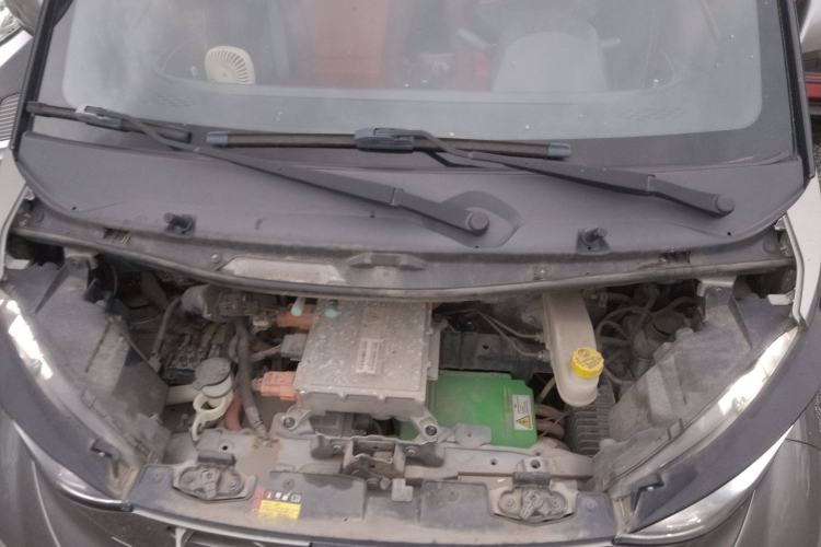Used Baojun E100 2018 Intelligent Drive Edition Engine Bay