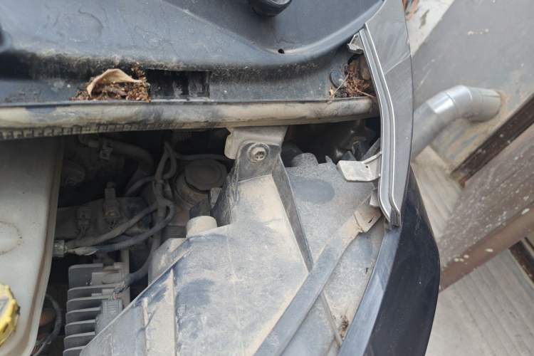 Used Baojun E100 2018 Smart Enjoy Edition Engine Bay Left