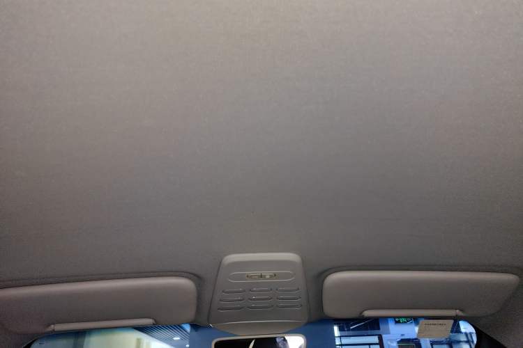 Used Baojun E100 2018 Intelligent Drive Edition Headliner