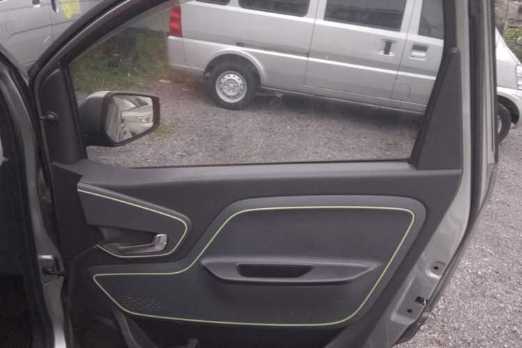 Used Baojun E100 2018 Intelligent Drive Edition Interior 6