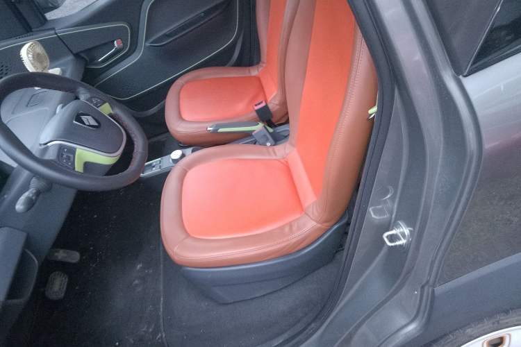 Used Baojun E100 2018 Intelligent Drive Edition Left Front Seat