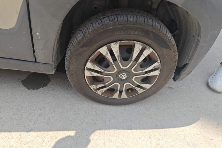 Used Baojun E100 2018 Smart Enjoy Edition Right Front Wheel Hub