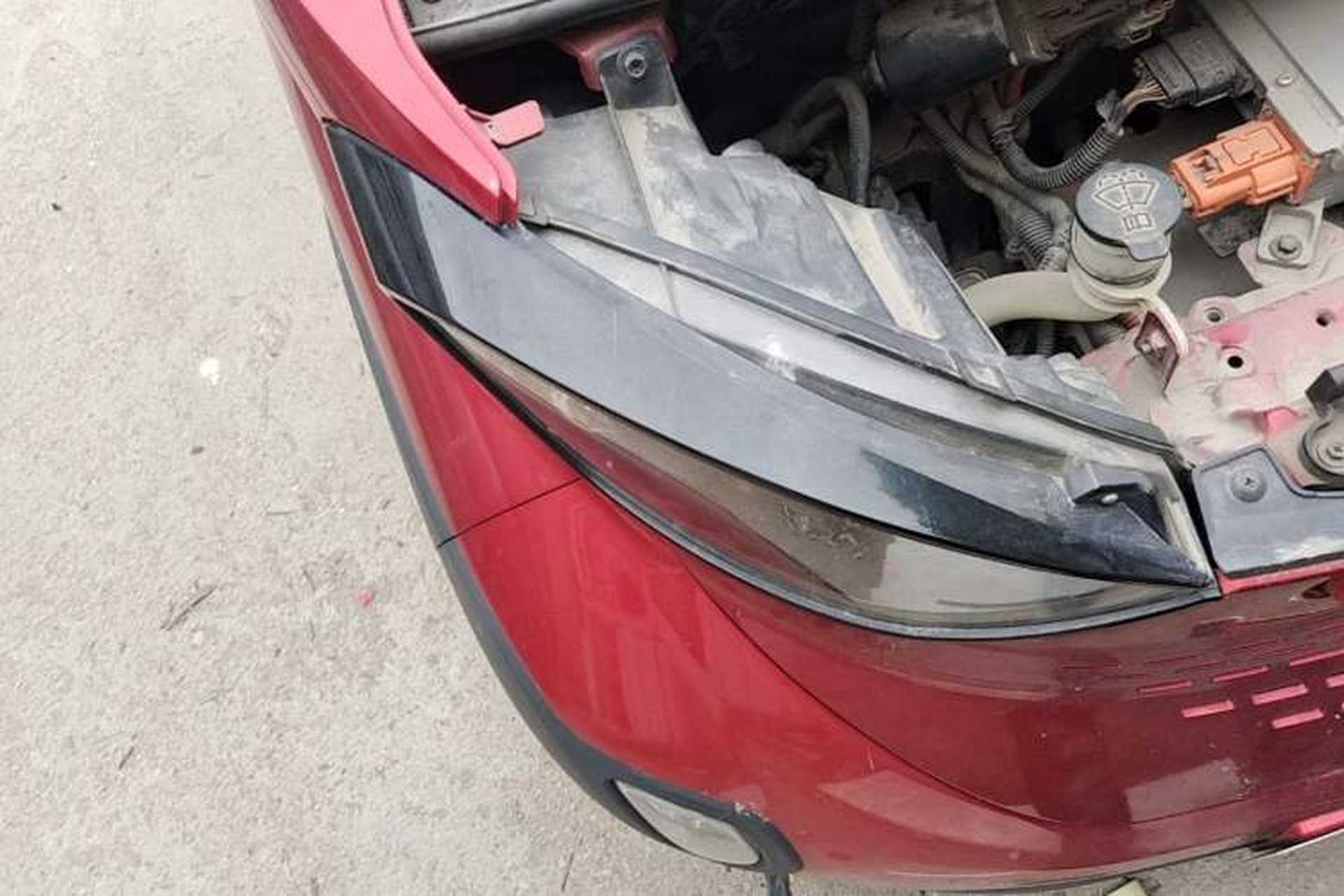 Used Baojun E100 2018 Intelligent Drive Edition Right Front Headlight