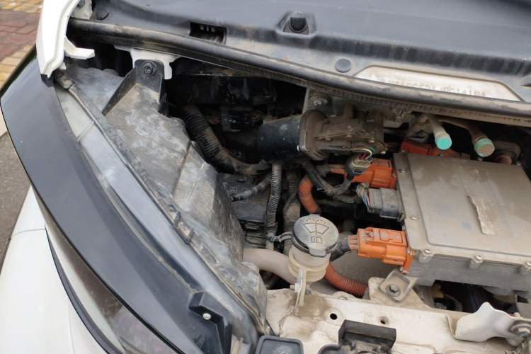 Used Baojun E100 2018 Intelligent Drive Edition Engine Bay Right