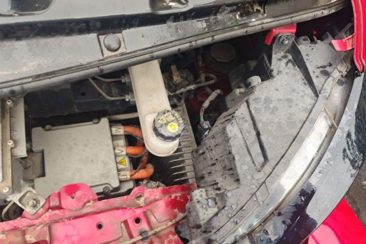 Used Baojun E100 2019 250KM Smart Drive Edition Engine Bay Left