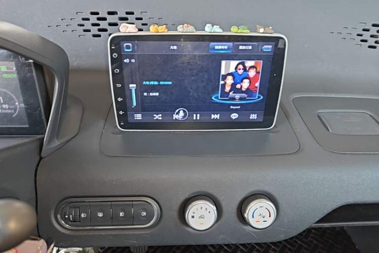 Used Baojun E100 2019 250KM Smart Drive Edition Audio And AC Panel