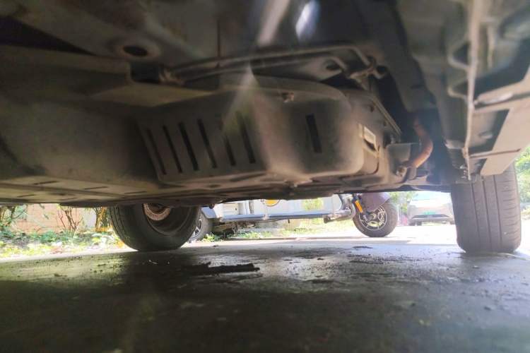 Used Baojun E100 2019 250KM Smart Drive Edition Chassis Front Left