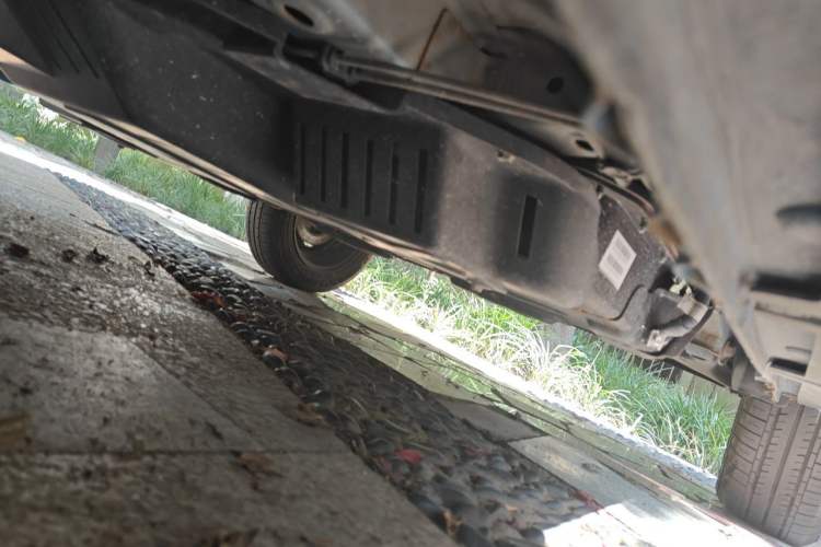 Used Baojun E100 2019 250KM Smart Drive Edition Chassis Front Left