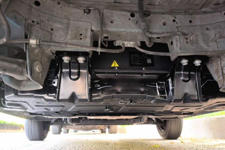 Used Baojun E100 2019 250KM Smart Drive Edition Chassis Rear