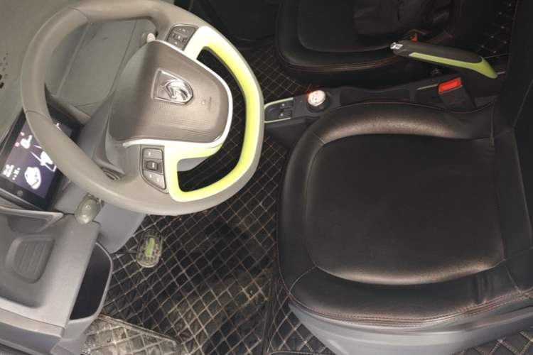 Used Baojun E100 2019 250KM Smart Drive Edition Driver Seat