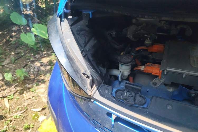Used Baojun E100 2019 250KM Smart Drive Edition Engine Bay Right