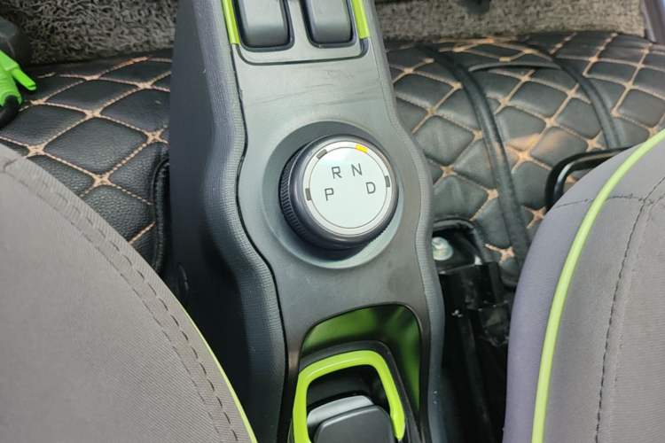 Used Baojun E100 2019 250KM Smart Enjoyment Version Gear Lever