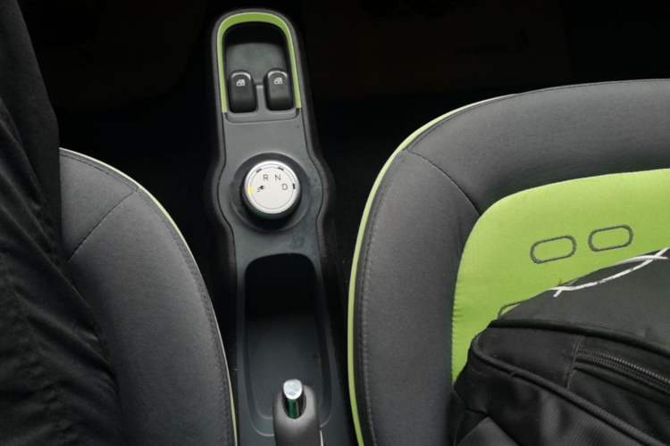 Used Baojun E100 2019 250KM Smart Drive Edition Gear Lever