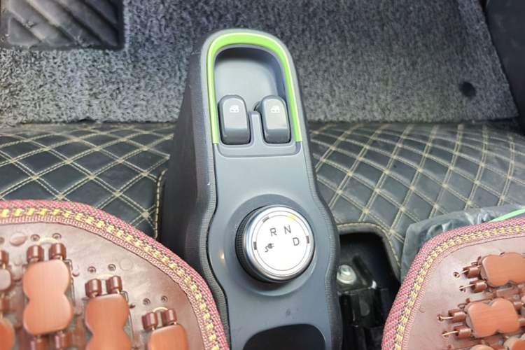 Used Baojun E100 2019 250KM Smart Drive Edition Gear Lever