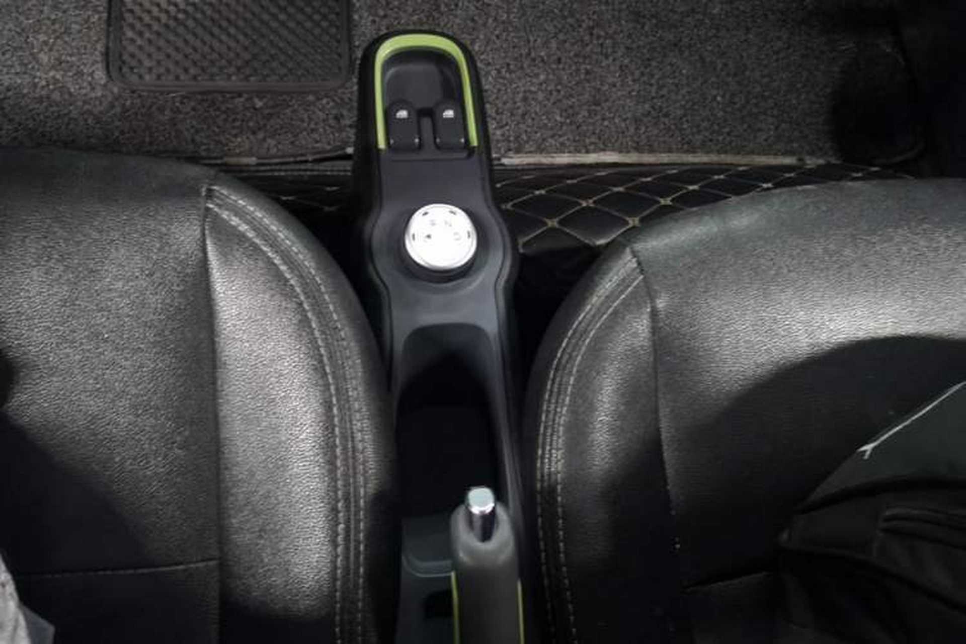 Used Baojun E100 2019 250KM Smart Drive Edition Gear Lever