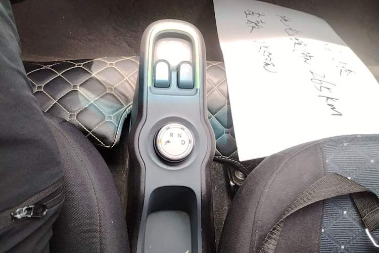 Used Baojun E100 2019 250KM Smart Drive Edition Gear Lever