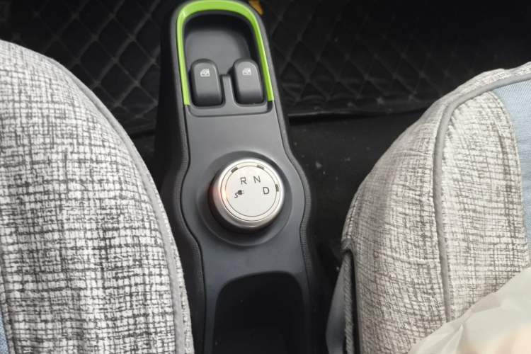 Used Baojun E100 2019 250KM Smart Drive Edition Gear Lever