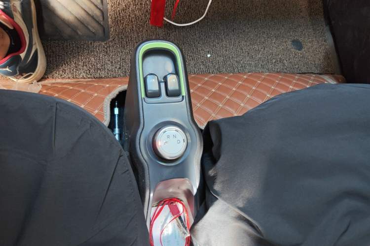 Used Baojun E100 2019 250KM Smart Drive Edition Gear Lever