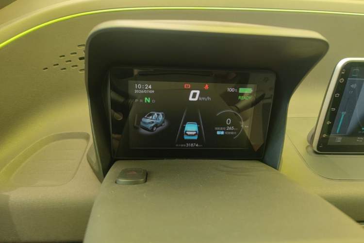 Used Baojun E100 2019 250KM Smart Drive Edition Instrument Cluster