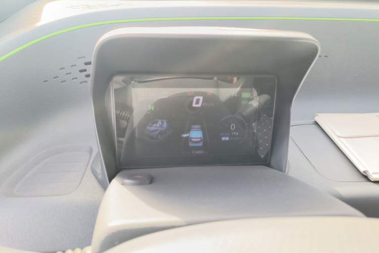 Used Baojun E100 2019 250KM Smart Drive Edition Instrument Cluster