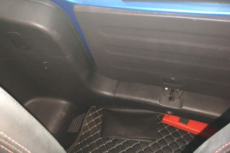 Used Baojun E100 2019 250KM Smart Drive Edition Left Rear Seat