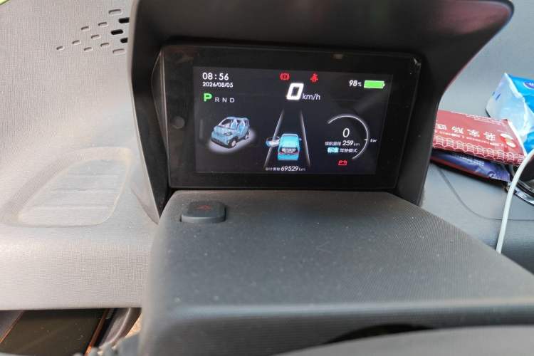 Used Baojun E100 2019 250KM Smart Drive Edition Odometer Close Up