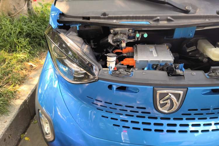 Used Baojun E100 2019 250KM Smart Drive Edition Right Front Headlight