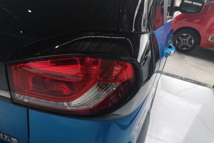 Used Baojun E100 2019 250KM Smart Drive Edition Right Rear Taillight