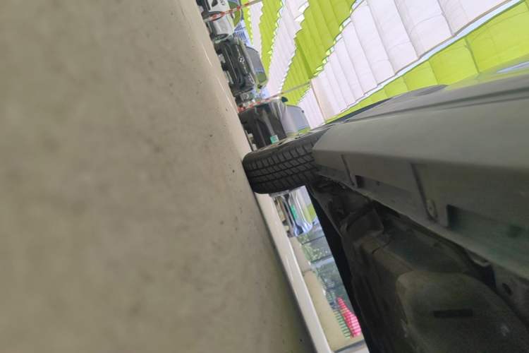 Used Baojun E100 2019 250KM Smart Drive Edition Right Side Sill