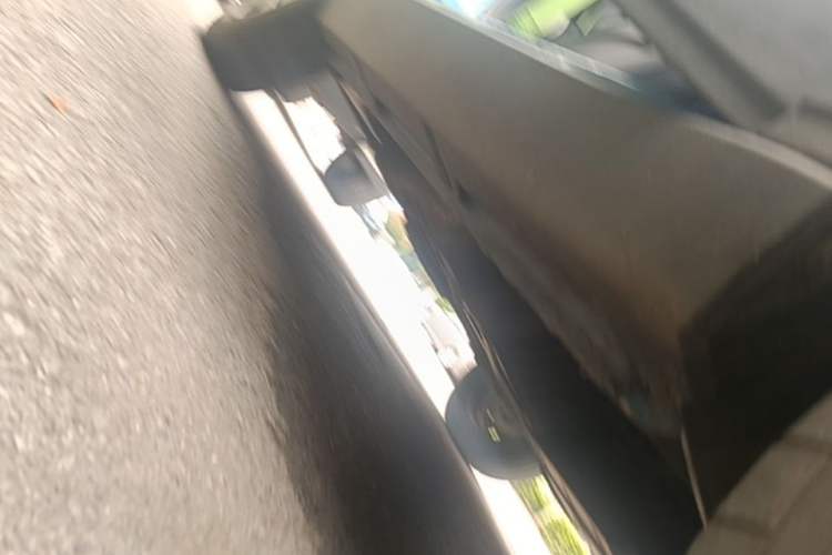 Used Baojun E100 2019 250KM Smart Drive Edition Right Side Sill