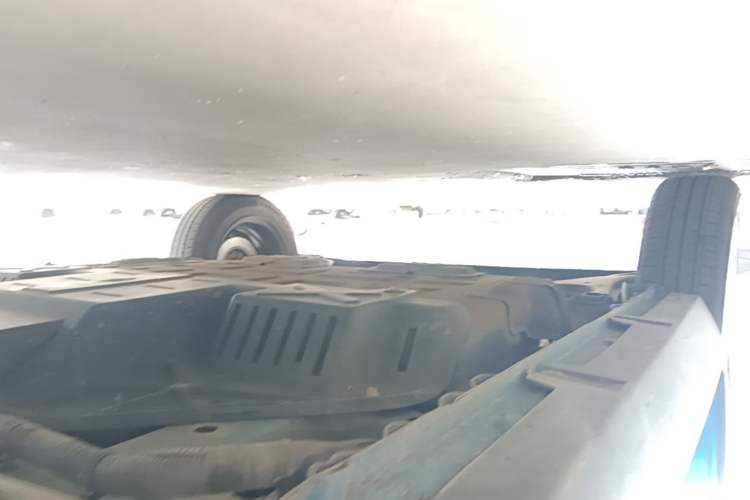 Used Baojun E100 2019 250KM Smart Drive Edition Right Side Sill