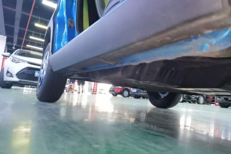 Used Baojun E100 2019 250KM Smart Drive Edition Right Side Sill