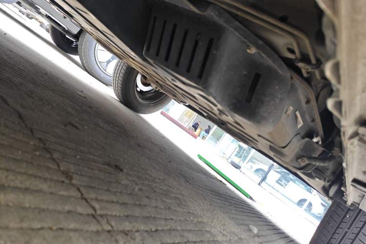 Used Baojun E100 2019 250KM Smart Drive Edition Chassis Front Left