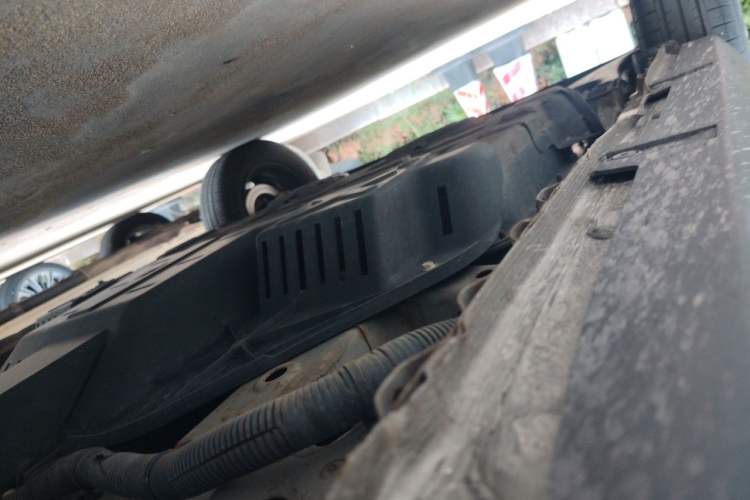 Used Baojun E100 2019 250KM Smart Drive Edition Chassis Front Right