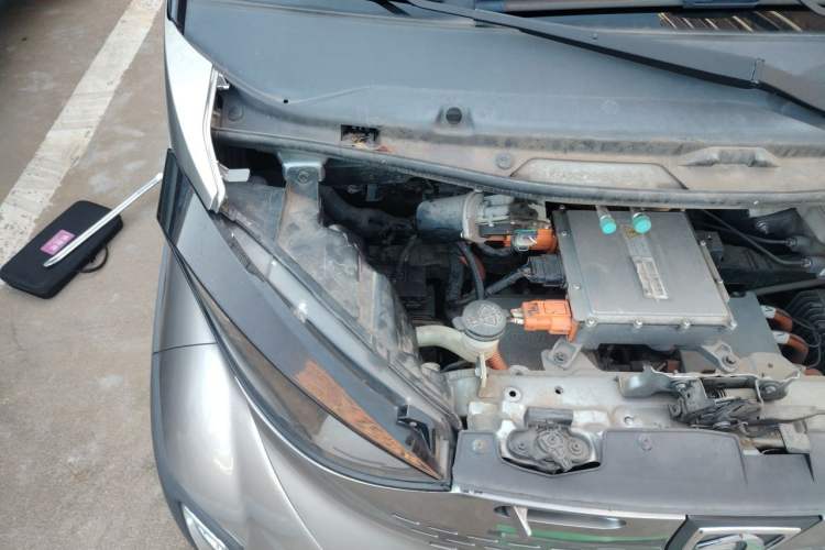 Used Baojun E100 2019 250KM Smart Drive Edition Engine Bay Right