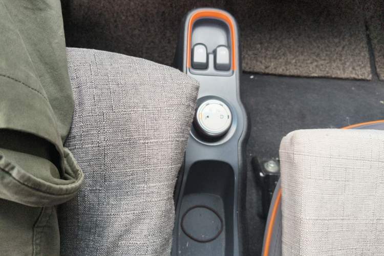 Used Baojun E100 2019 250KM Smart Drive Edition Gear Lever