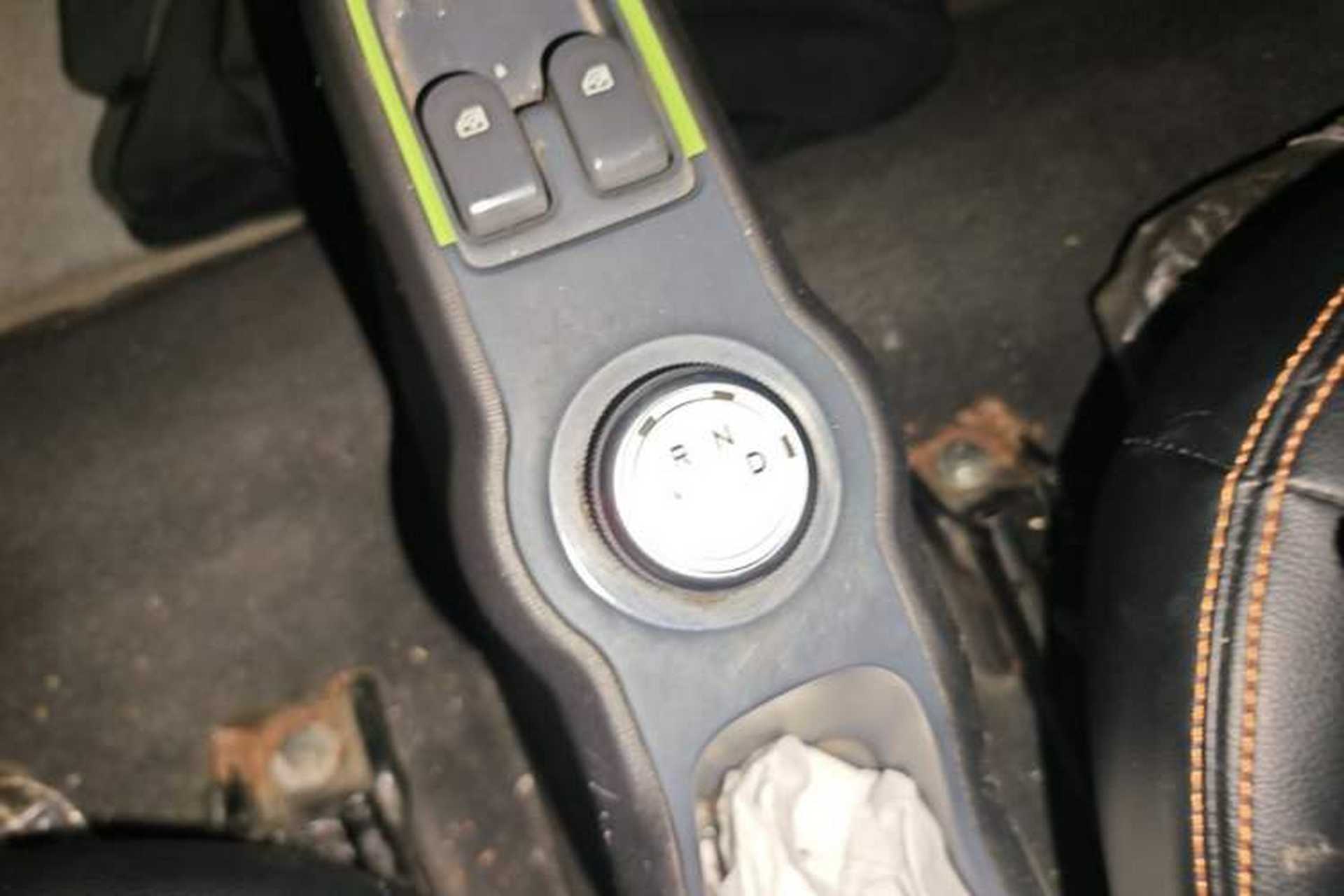 Used Baojun E100 2019 250KM Smart Drive Edition Gear Lever