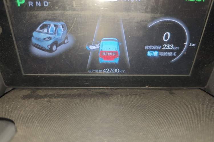 Used Baojun E100 2019 250KM Smart Drive Edition Odometer Close Up