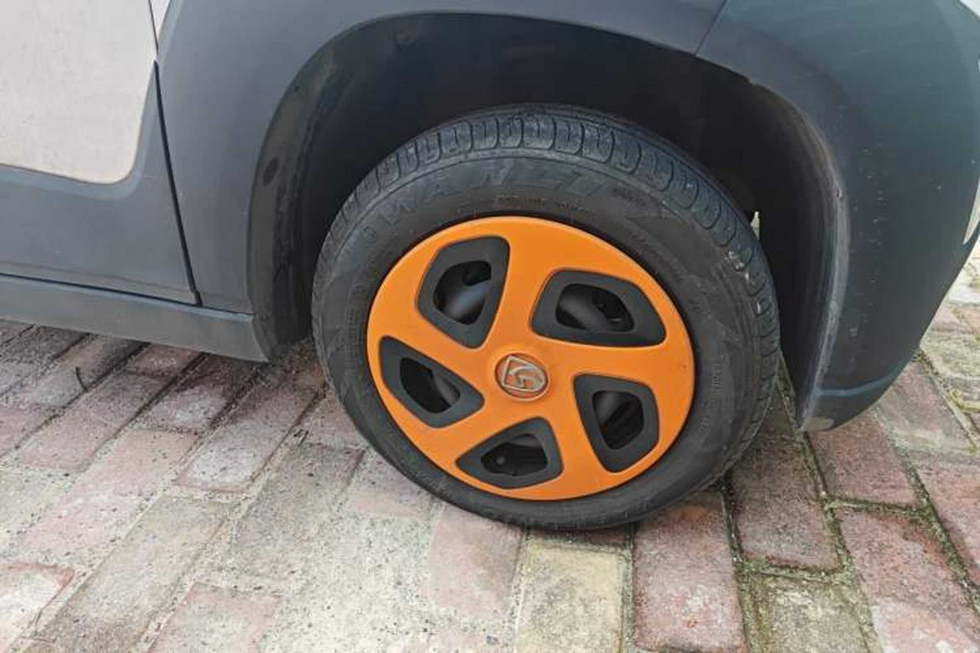 Used Baojun E100 2019 250KM Smart Drive Edition Right Front Wheel Hub