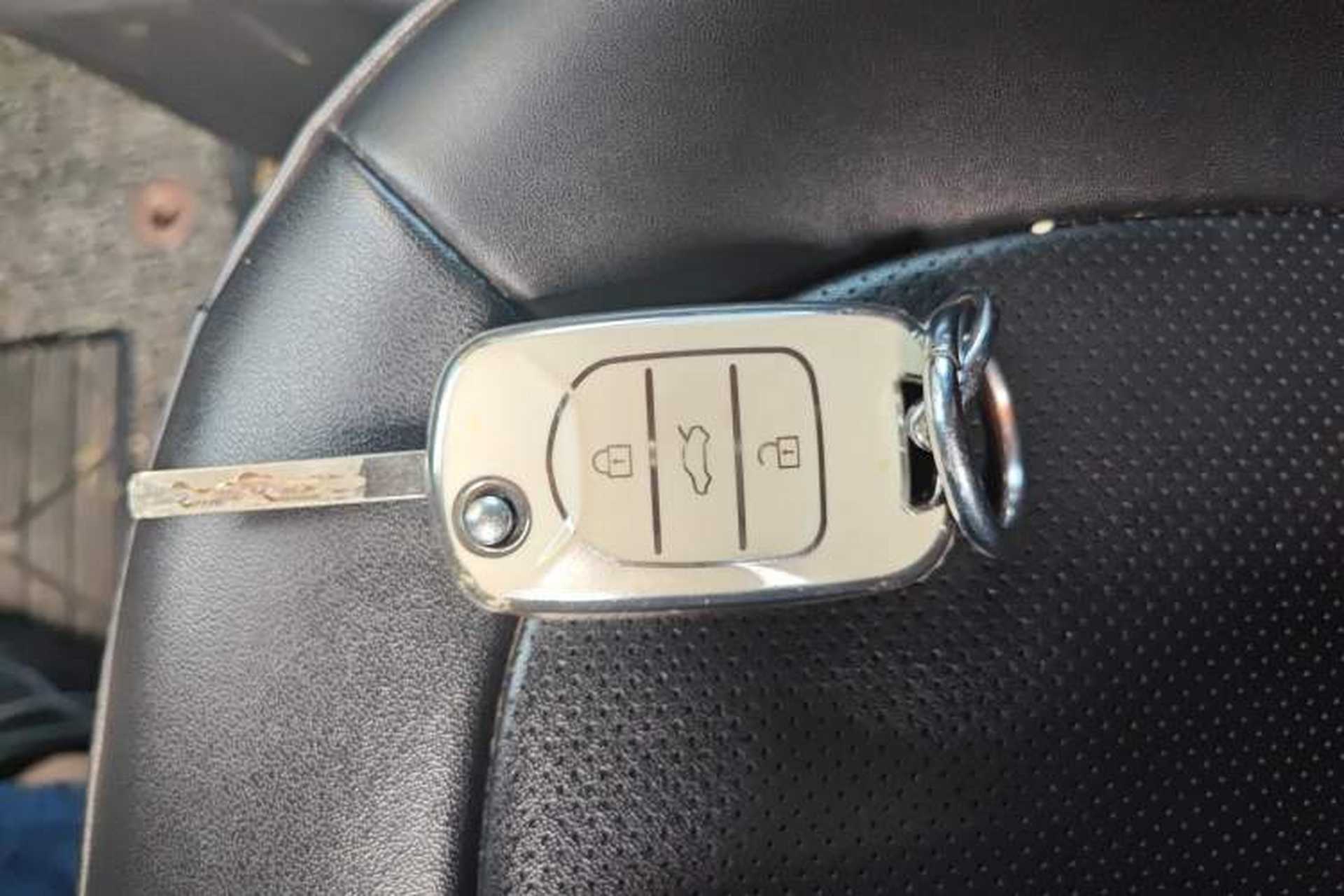 Used Baojun E100 2019 250KM Smart Drive Edition Vehicle Key