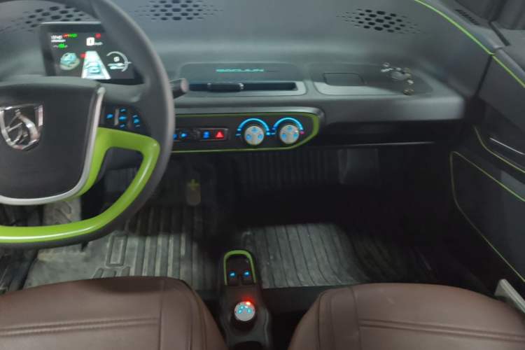 Used Baojun E100 2019 250KM Smart Enjoyment Version Audio And AC Panel